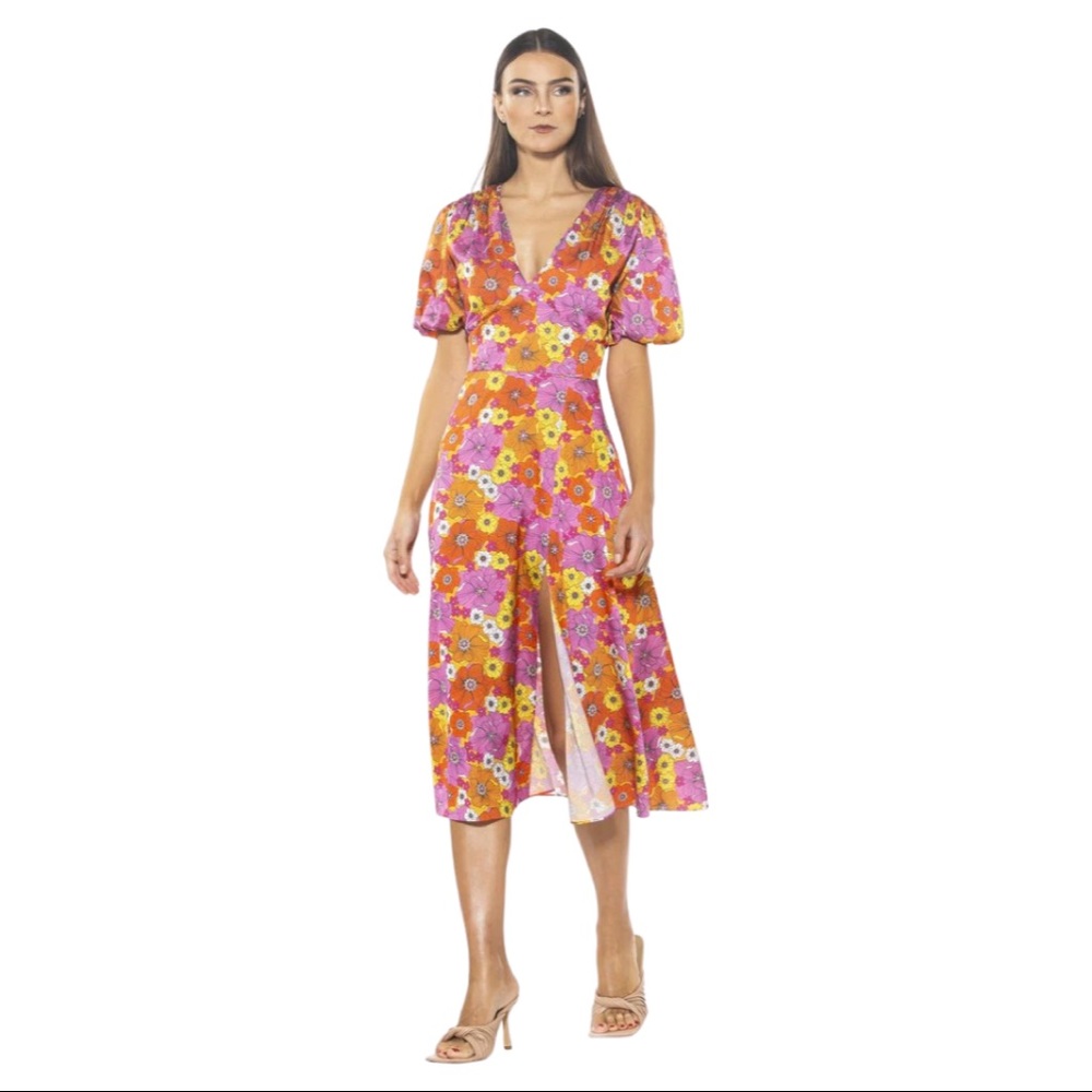 Retro 60s floral print dress with short sleeve